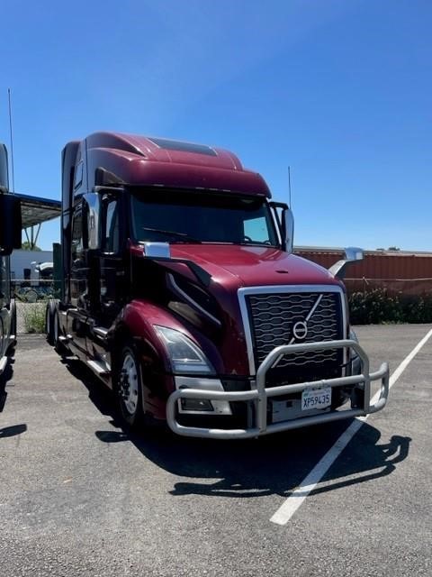 2020 VOLVO VNL64T860 8027569502